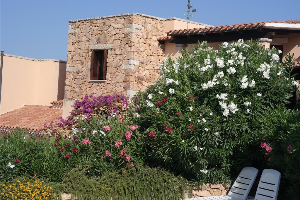 Sardinia Blu Residence Голфо Аранчи Екстериор снимка