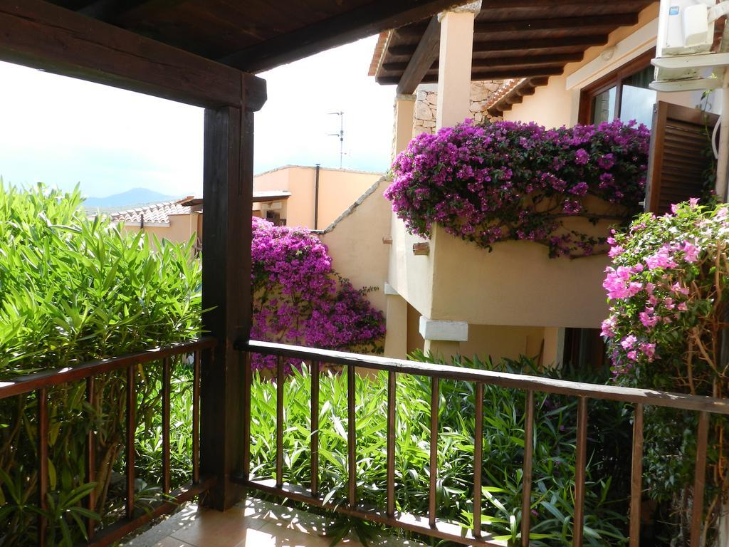 Sardinia Blu Residence Голфо Аранчи Екстериор снимка