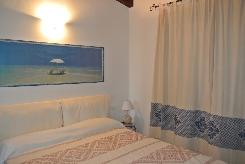 Sardinia Blu Residence Голфо Аранчи Екстериор снимка