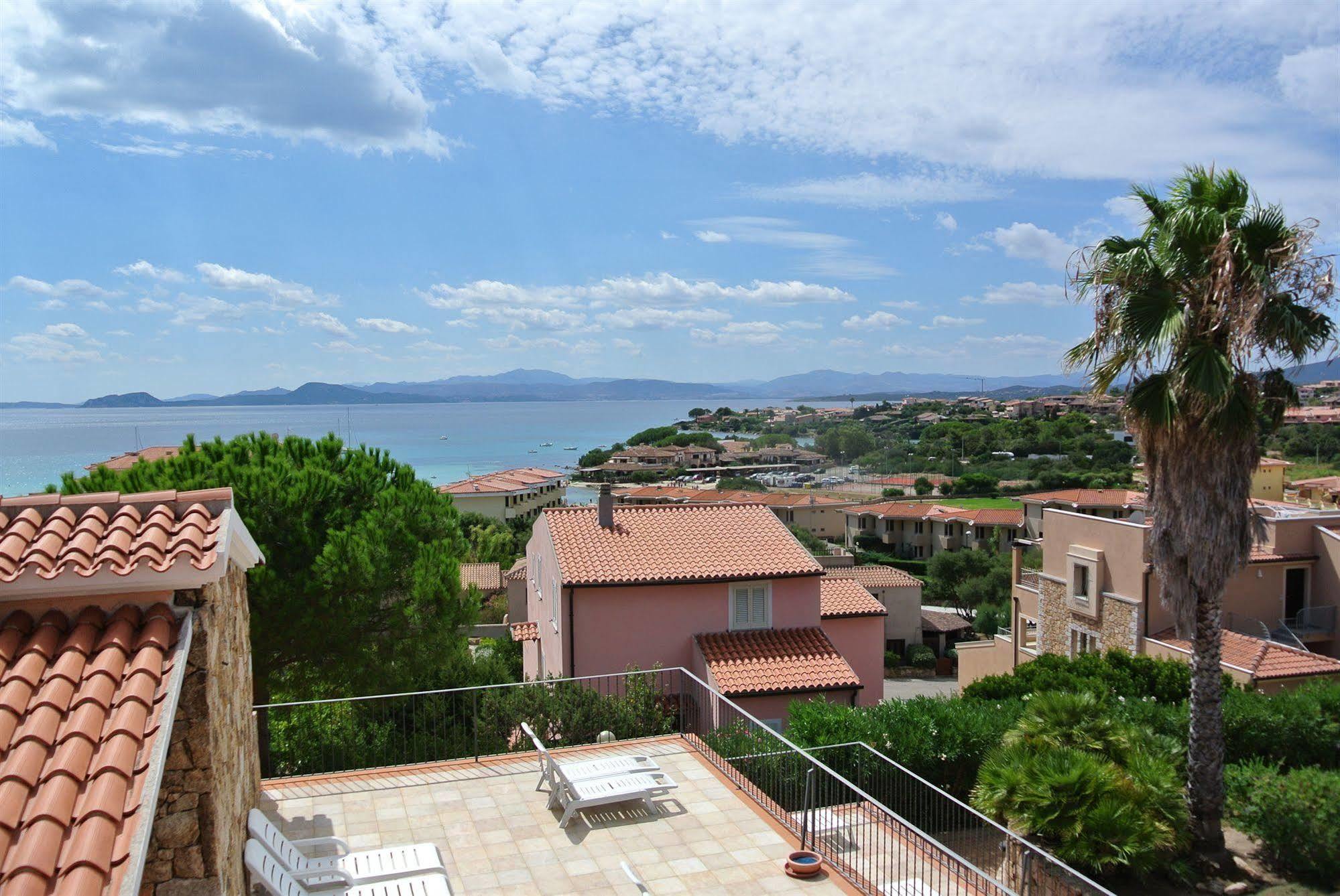 Sardinia Blu Residence Голфо Аранчи Екстериор снимка