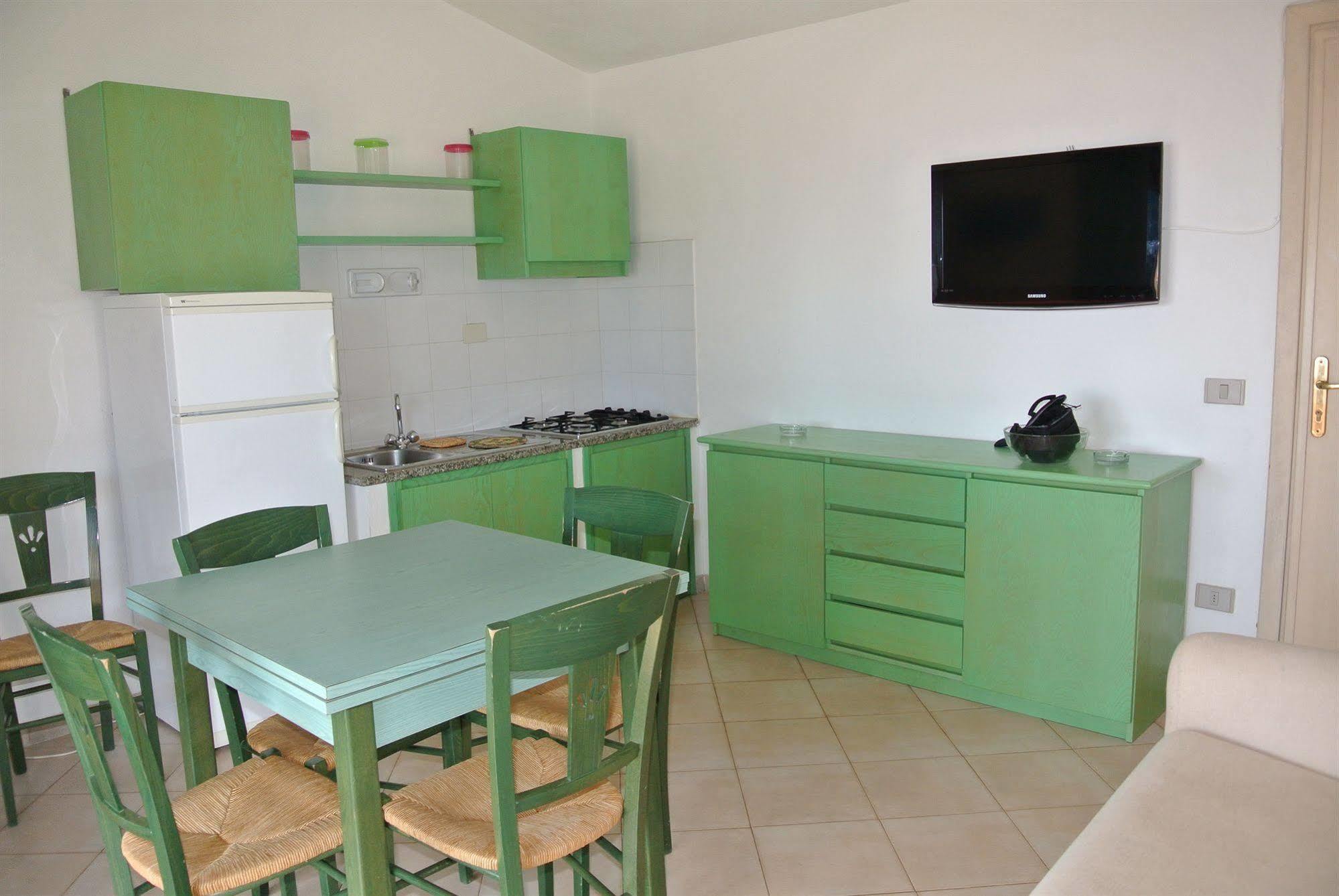 Sardinia Blu Residence Голфо Аранчи Екстериор снимка