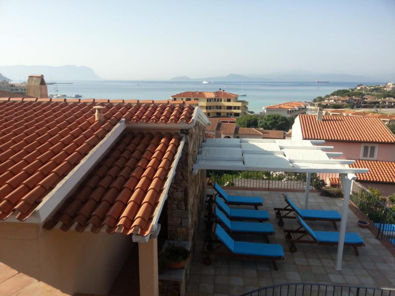 Sardinia Blu Residence Голфо Аранчи Екстериор снимка