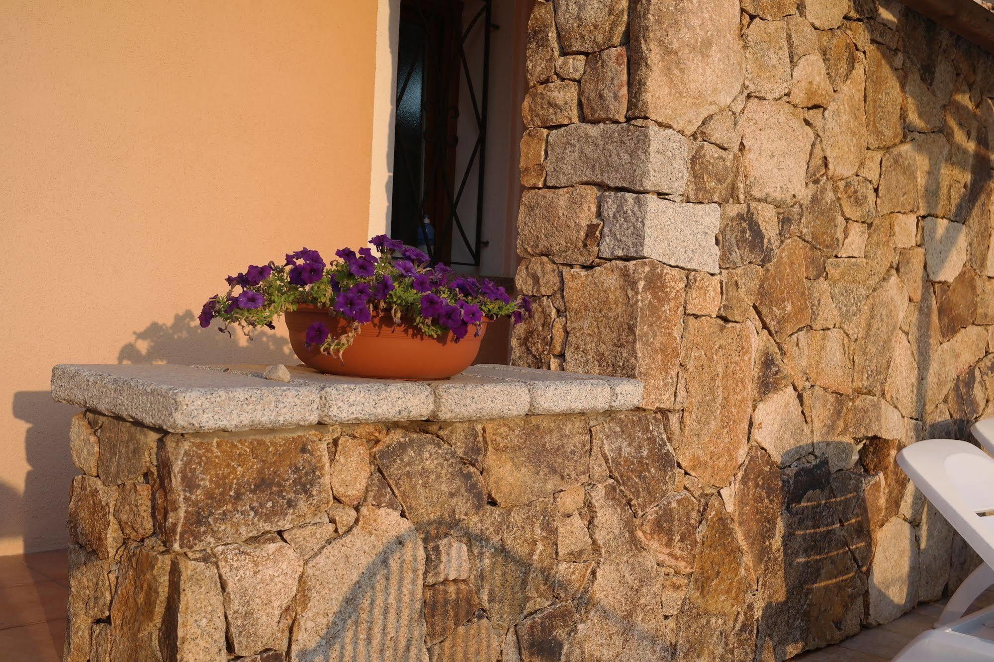 Sardinia Blu Residence Голфо Аранчи Екстериор снимка