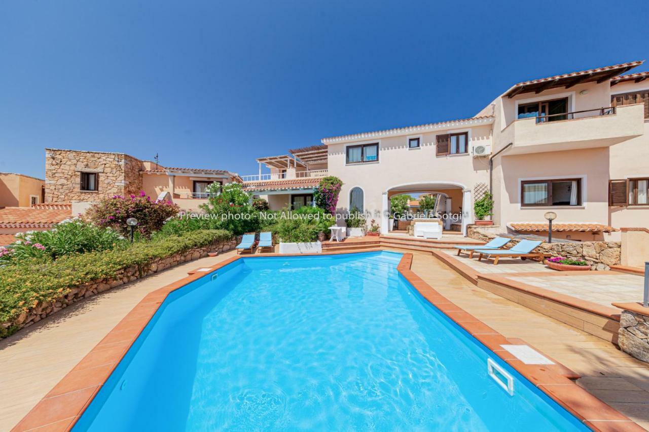 Sardinia Blu Residence Голфо Аранчи Екстериор снимка